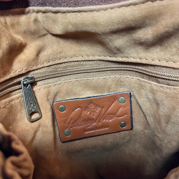 Patricia Nash studded sunburst crossbody bag - Picture 9 of 14